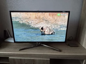 LCD телевизор Samsung UE32F6400AK 3D (стерео)