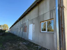 Склад 1 870 м² с административными помещениями