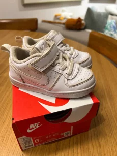 Кроссовки детские Nike, состояние отличное