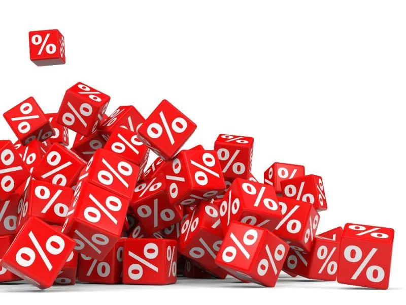«Универмаг»: 20 февраля СКИДКИ от 10 до 70%