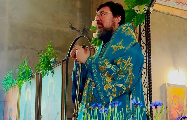 Епископ Бобруйский и Быховский Серафим возглавил праздничную литургию в Прощанской пустыни в честь иконы «Живоносный Источник»
