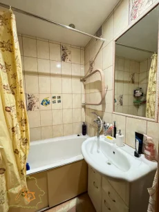 Трёхкомнатная квартира по проспекту строителей 66 к. 3