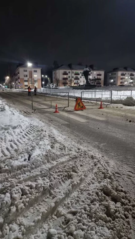 Улица Пушкина в районе площади Ленина перекрыта.