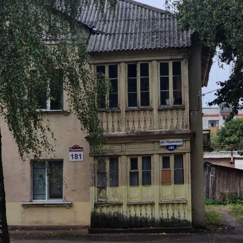 Милые балкончики по улице Пушкина.