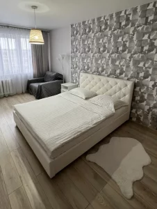 2-ух комнатную Ленина 51