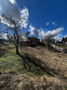 Дом, с земельным участком, в живописном месте