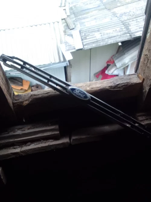 Дикаративная передняя решетка форд эскорд 1999г 10р