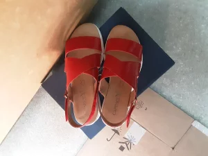 Босоножки из кожи