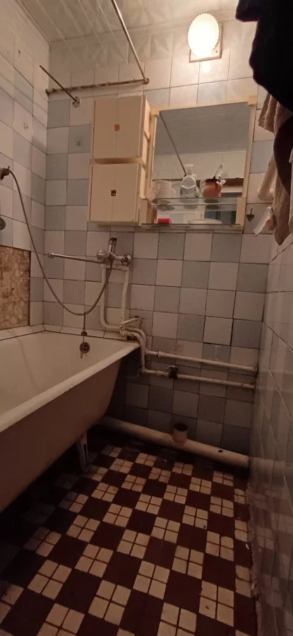 2-х комнатную квартиру по адресу: ул. Интернациональная 40