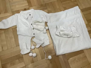 Костюм на выписку