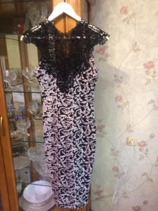 Красивое платье - 15 руб