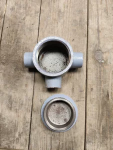 Заземление нержавейка и коробка кто 20