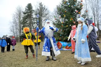 В Бобруйском районе открылась усадьба Деда Мороза