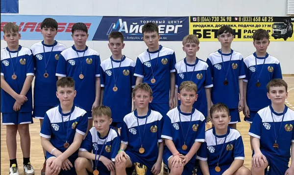 «Березина» взяла бронзу в Бобруйске: юные футболисты завоевали призовое место на «Meteor Cup»