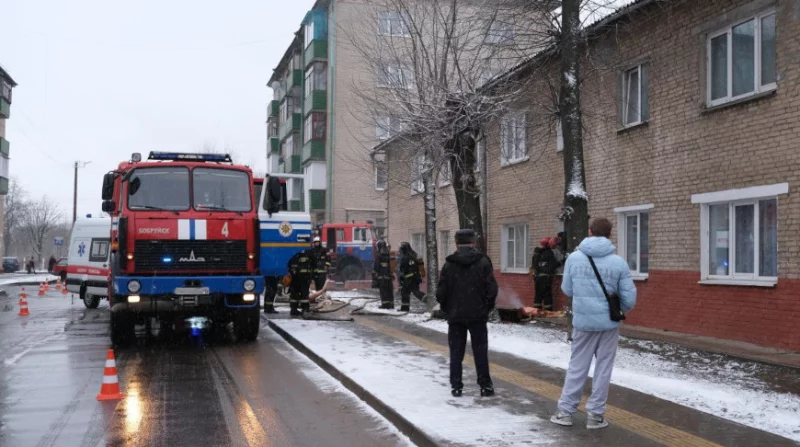 Двое мужчин спасены при пожаре в Бобруйске