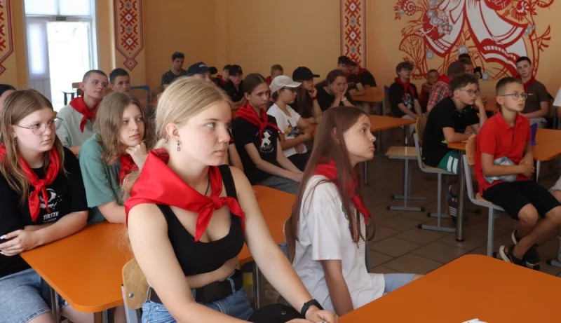 Выхаванцам “Бабрані-2010” расказалі пра правільнае харчаванне, шкоду ад нездаровых звычак, заклікалі клапаціцца пра чысціню цела і душы
