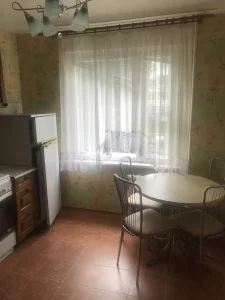 2-х комнатная квартира на Лынькова, 5