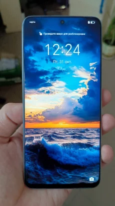 185 рублей HONOR X8 TFY-LX1. Отл. сост., бампер, плёнка