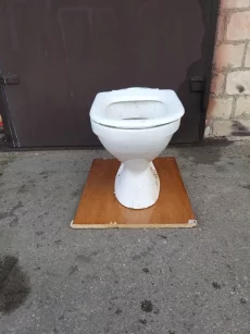 Унитазы