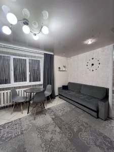 Квартира на сутки, часы