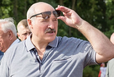 И даже не «попиццот». Лукашенко рассказал, когда средняя зарплата белорусов достигнет 1500 рублей