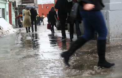 В воскресенье погода в стране ухудшится: ожидается мокрый снег и гололедица