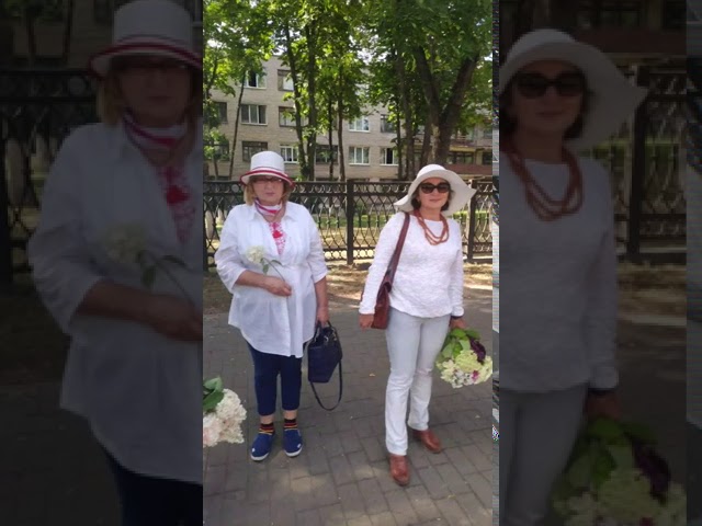 Медики Бобруйска третий день выходят стоять против насилия