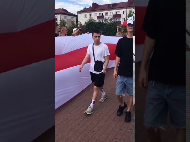 Бобруйчане сшили флаг более 40 метров!